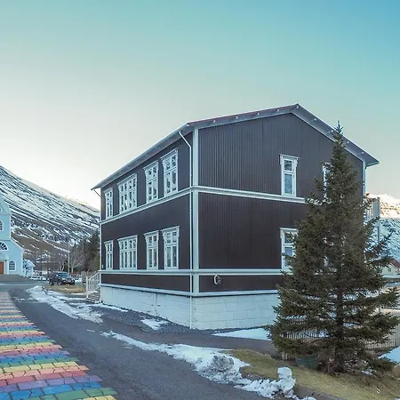 Vith Lonith Guesthouse Seythisfjorthur Exterior photo